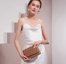 Load image into Gallery viewer, Giselle Quilted Crossbody Bag