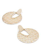 Load image into Gallery viewer, DIANE ROUND PLATE EARRINGS