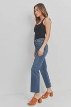 Load image into Gallery viewer, The Jerry Straight Hem Jeans
