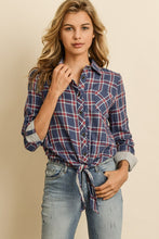 Load image into Gallery viewer, Check Tie-Front Contrast Shirt
