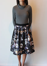 Load image into Gallery viewer, Floral Mid Length Skirt
