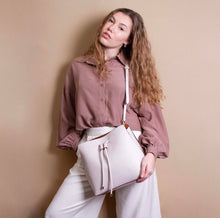 Load image into Gallery viewer, Leia Shoulder Bag

