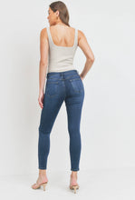Load image into Gallery viewer, Dark Denim Classic Skinny Jean
