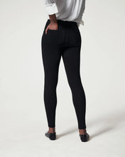 Load image into Gallery viewer, SPANX Black Jeanish-Ankle Leggings
