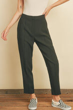 Load image into Gallery viewer, Front Seam Detail Tapered Pants in Black
