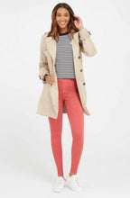 Load image into Gallery viewer, SPANX Nantucket Red Jeanish Leggings
