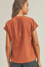Load image into Gallery viewer, Crinkle Gauze Top
